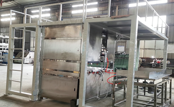 全自动包装机为降低企业生产成本发挥着重要的作用